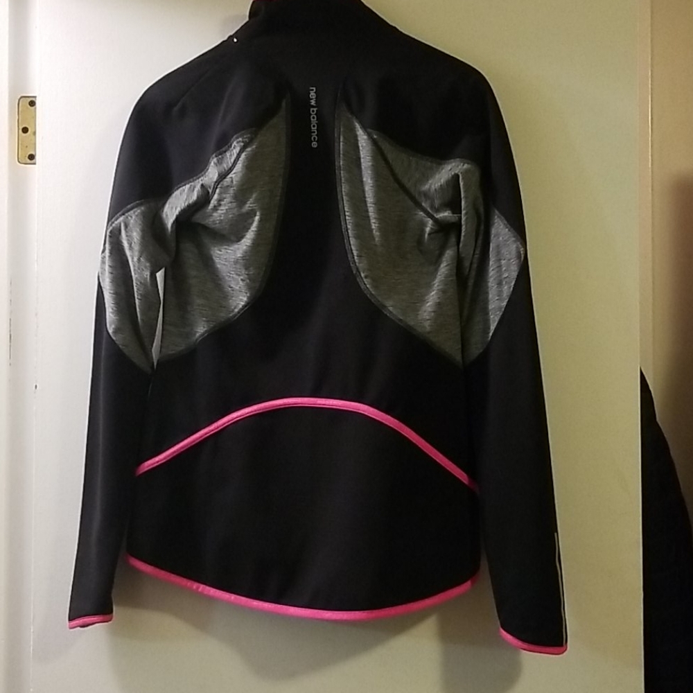 Running/cycling jacket - Picture 8 of 12